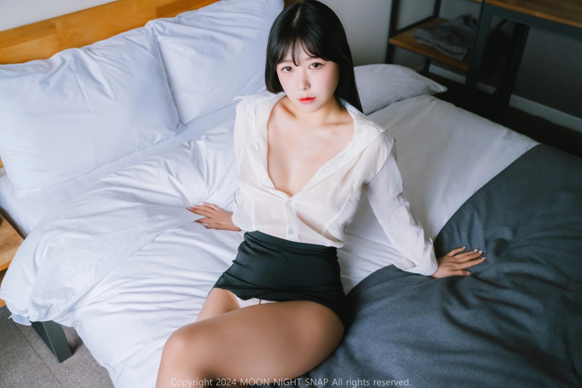 UheeV457_22
