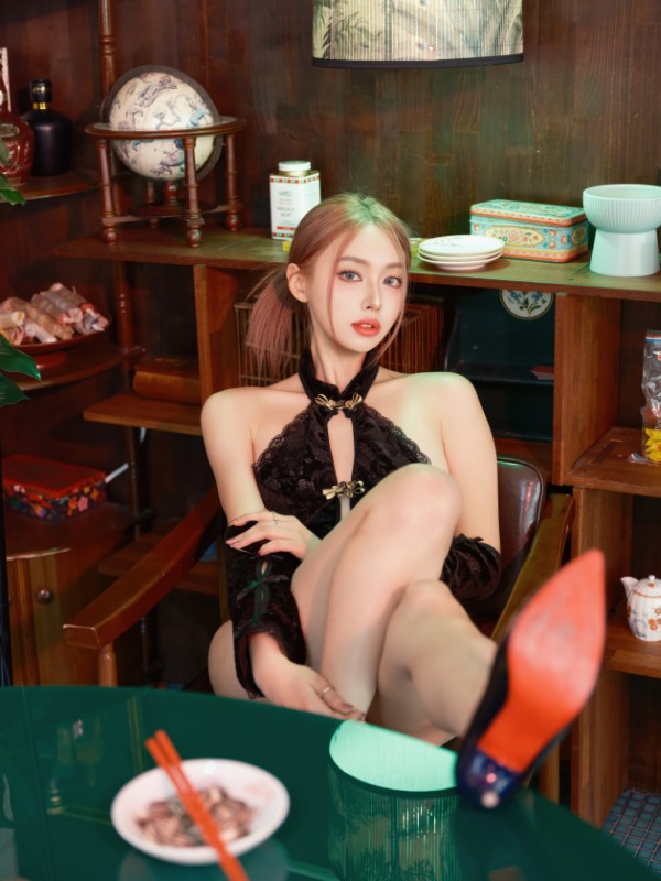 Ella_Dark Night Dream_18