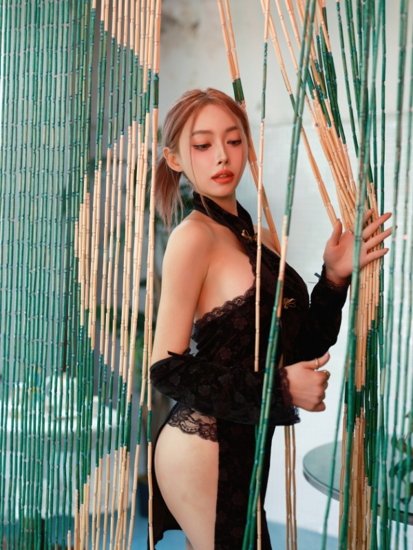 Ella_Dark Night Dream_73
