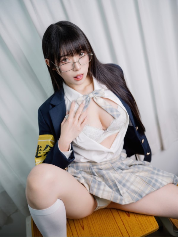 LingChen_After School_24