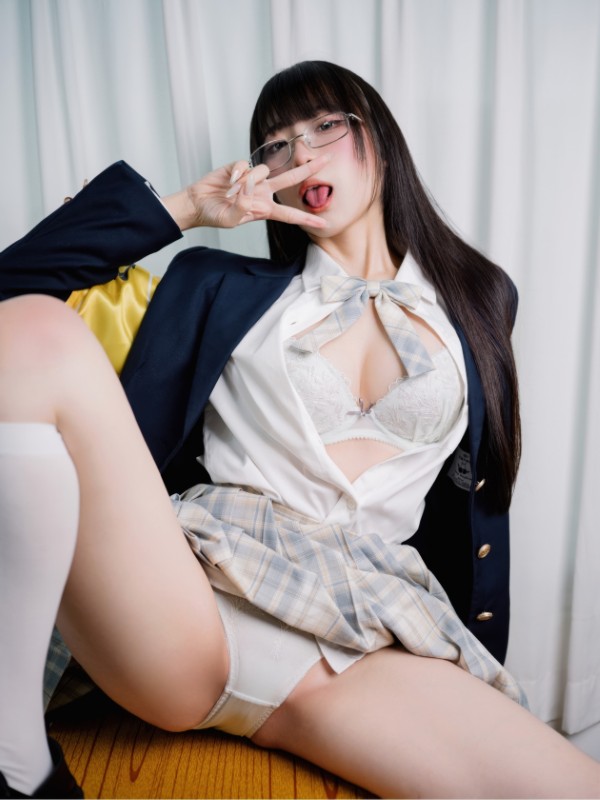 LingChen_After School_8