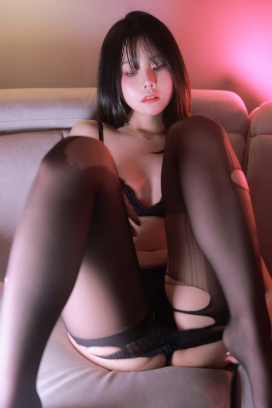 HaYoonAh_Stockings_94